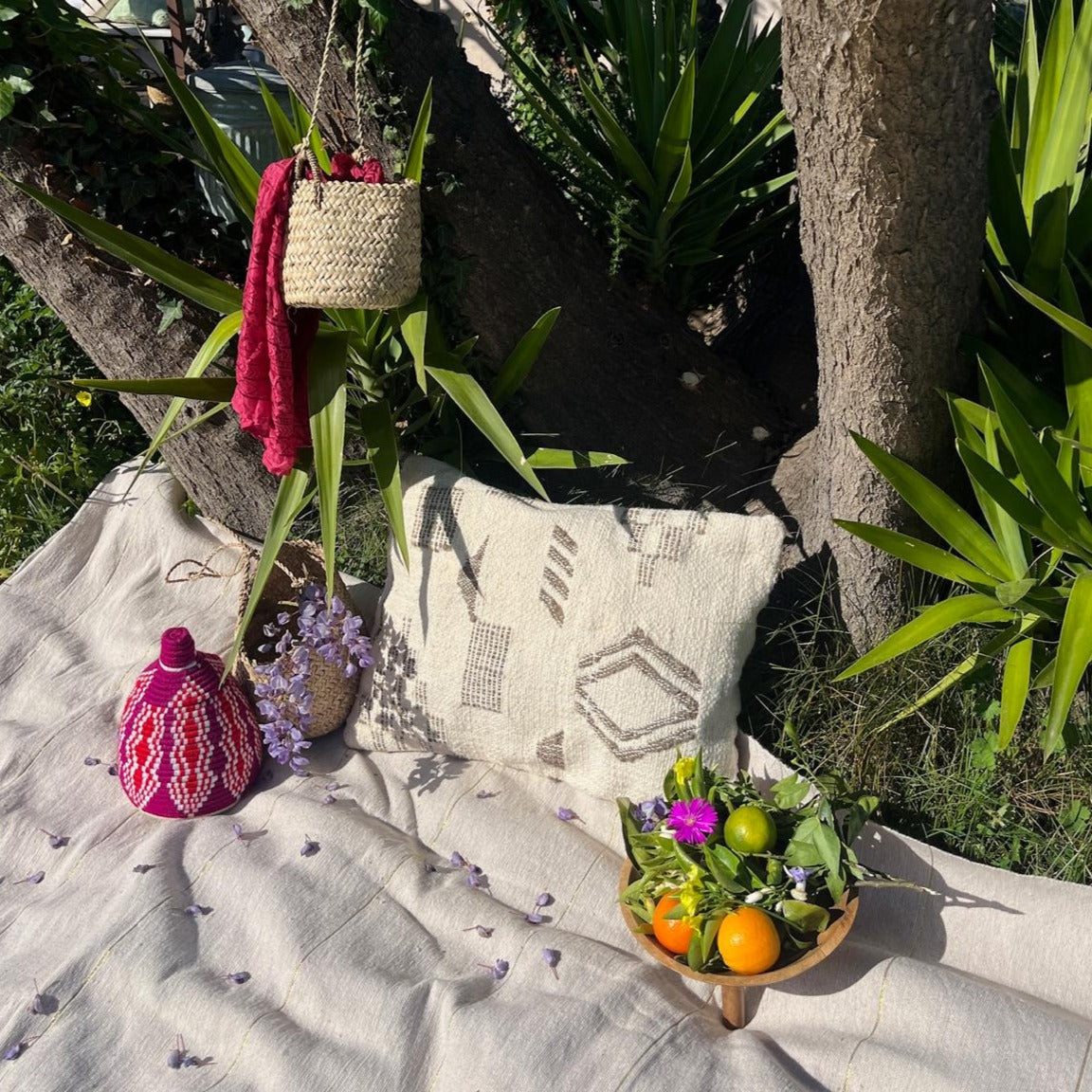 Housse de coussin Berbères "Zanafi" en laine Écru motifs Taupe Le souk de lili