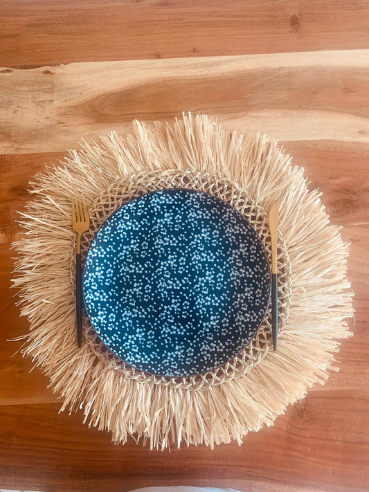Set de table rond en paille avec franges en raphia Le souk de lili
