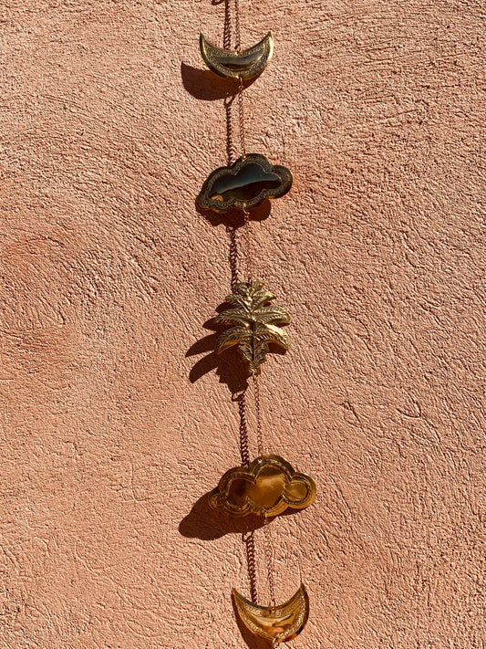 Guirlande en laiton doré (lunes, nuages, palmier) Le souk de lili